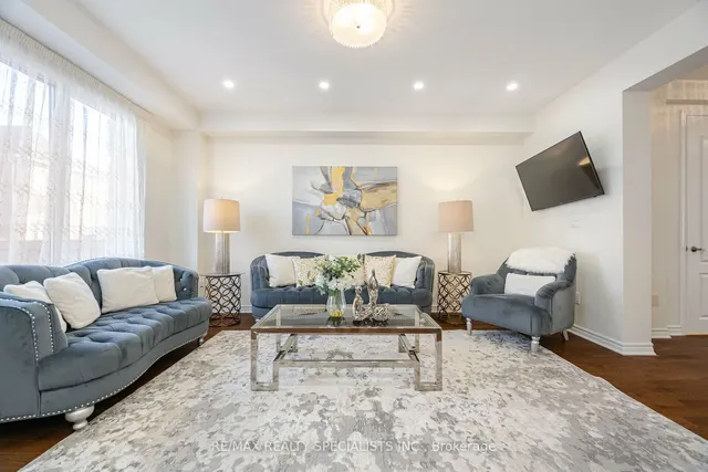 Additional image 8 of 369 Snoek Pt