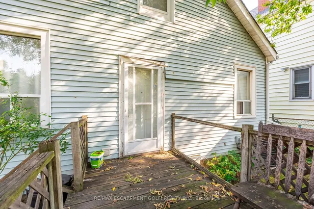 Additional image 32 of 26 Huron St