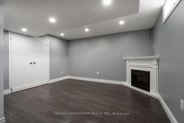 Additional image 25 of 36 Sumach St