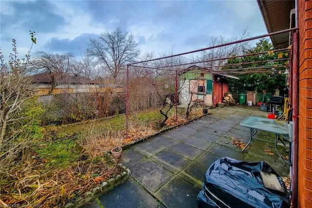 Additional image 7 of 419 Red Oak Ave