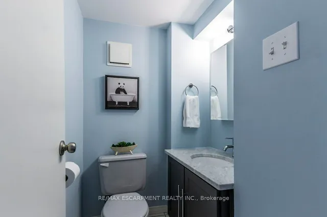 Additional image 15 of 50 Main St Unit 405