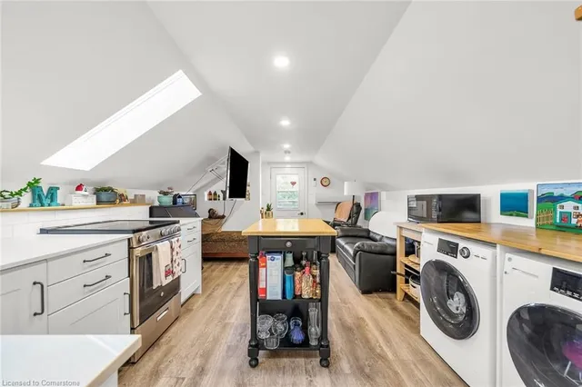 Additional image 34 of 73 Valley Rd