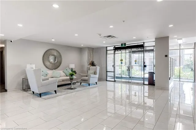 Additional image 40 of 35 Southshore Cres Unit 404