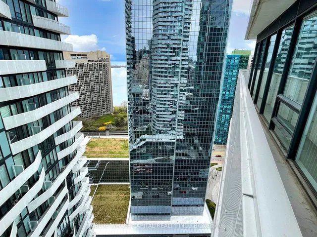 Additional image 27 of 100 Harbour St Unit 3206