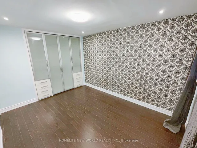 Additional image 11 of 134 Maxome Ave