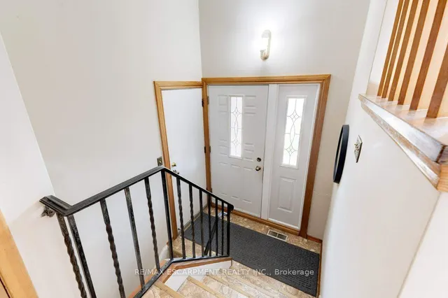 Additional image 4 of 146 West 3rd St