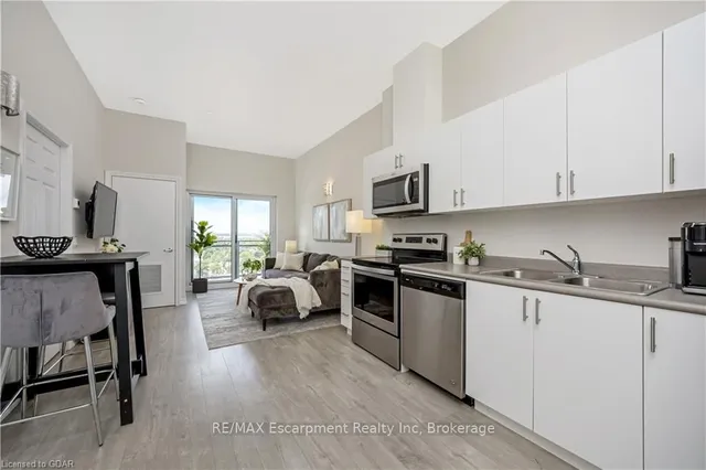 Additional image 8 of 716 MAIN STREET EAST Unit 1109