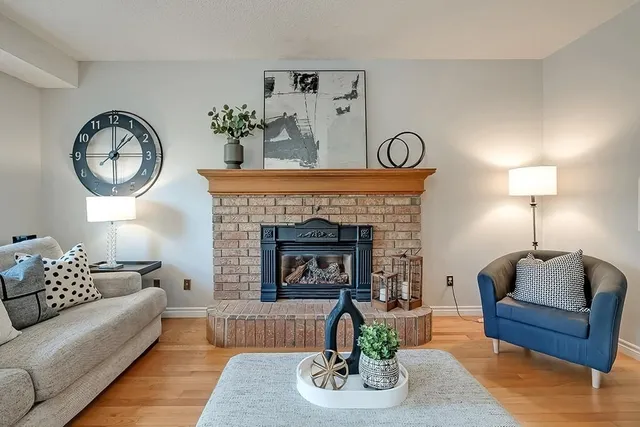 Additional image 16 of 2129 WINDING Way