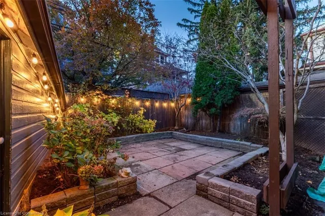 Additional image 39 of 86 Eastbourne Ave