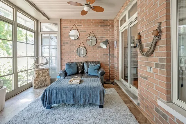 Additional image 29 of 1069 Beach Blvd