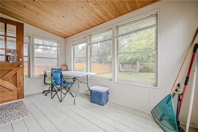 Additional image 26 of 978 NORTH SHORE Blvd