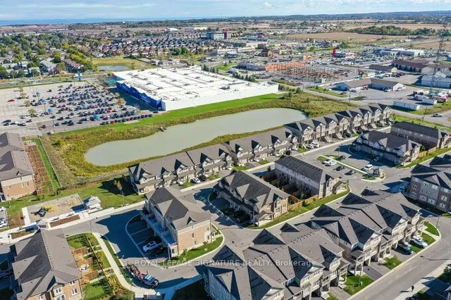 Additional image 39 of 114 Laguna Village Cres