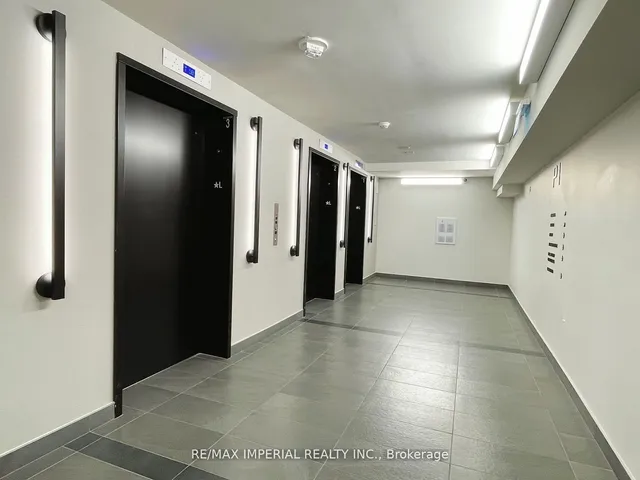 Additional image 22 of 1 Jarvis St Unit 1016