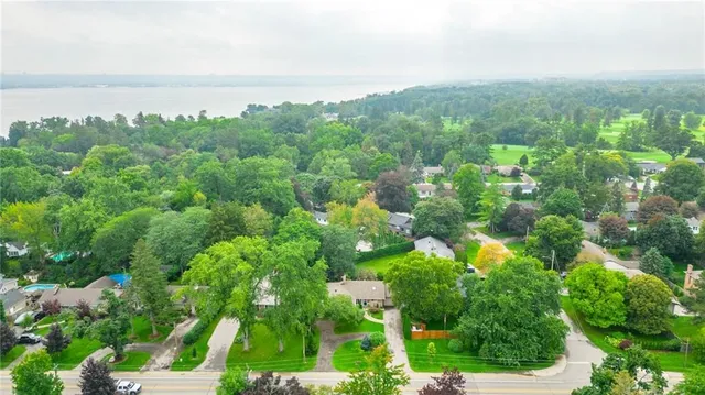 Additional image 26 of 702 KING Rd