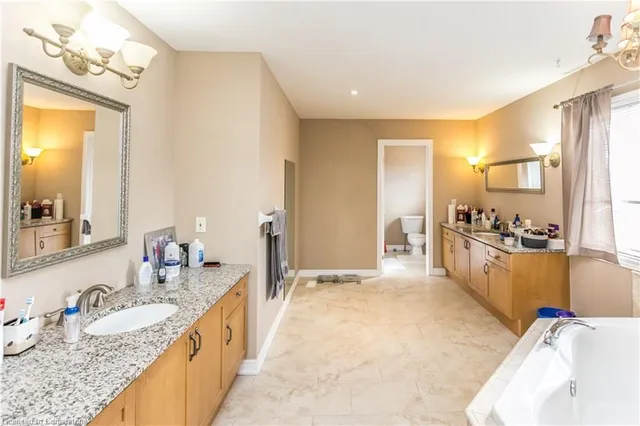 Additional image 16 of 8 Playfair Crt