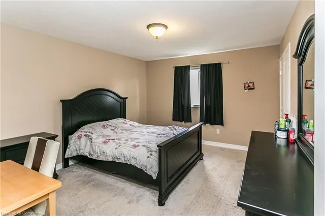 Additional image 22 of 8 Playfair Crt