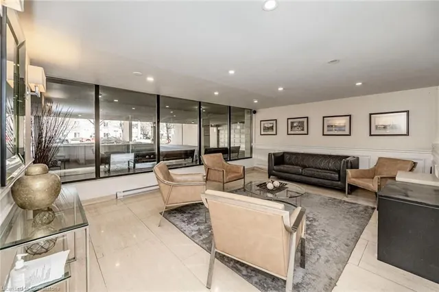 Additional image 11 of 75 Queen St Unit 1501