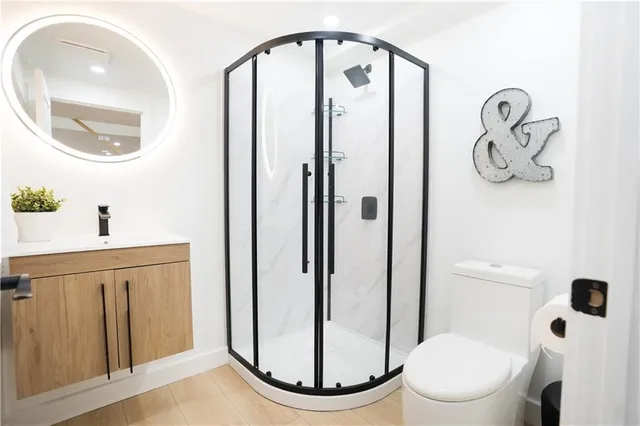 Additional image 48 of 2260 BRITANNIA Rd