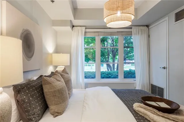 Additional image 9 of 3070 ROTARY Way Unit 122