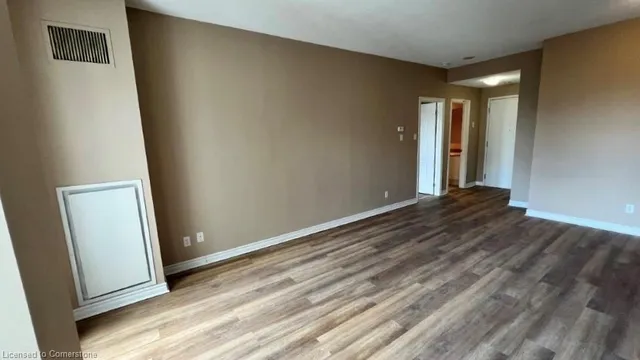 Additional image 8 of 135 James St Unit 1009