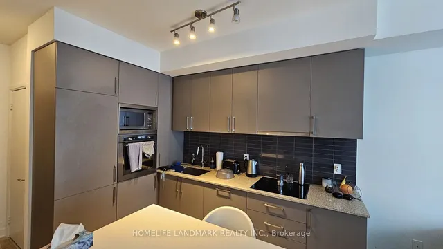 Additional image 5 of 576 Front St Unit 920