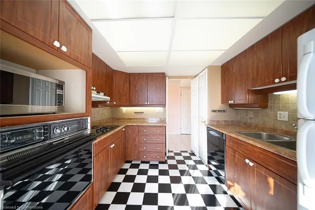 Additional image 8 of 49 Robinson St Unit 801