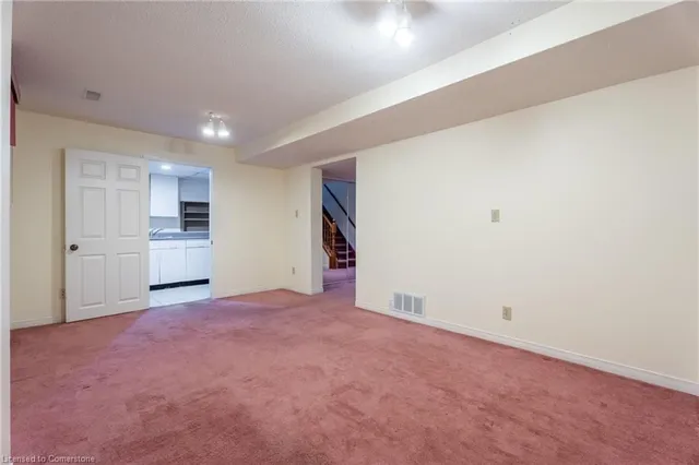 Additional image 35 of 54 Goldcrest Dr