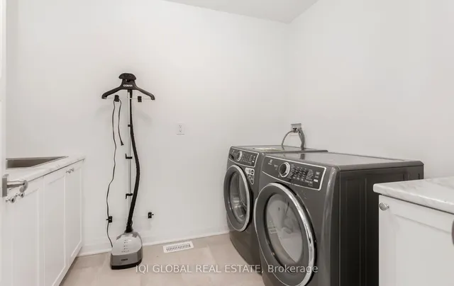 Additional image 32 of 1736 Thames Circ