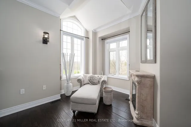 Additional image 17 of 100 Chesswood Tr