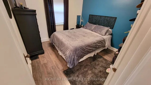 Additional image 14 of 124 Barons Ave