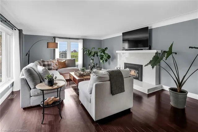 Additional image 6 of 2104 Highway 56