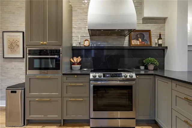 Additional image 12 of 185 1/2 Emerald St