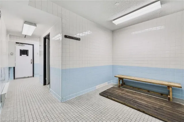 Additional image 38 of 975 Warwick Crt Unit 1107