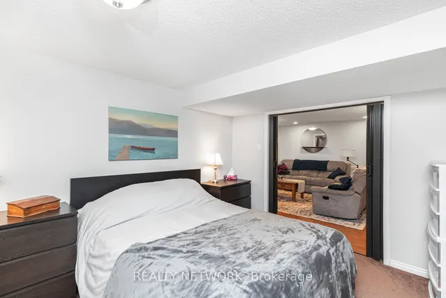 Additional image 31 of 16 Fernwood Cres