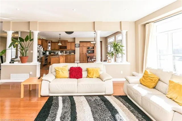 Additional image 7 of 8 Playfair Crt