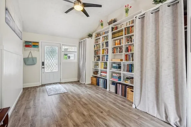 Additional image 12 of 971 BOOTHMAN Ave