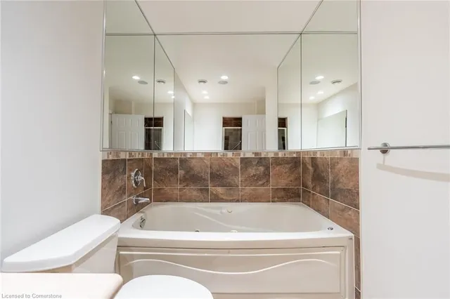 Additional image 21 of 399 Elizabeth St Unit 611