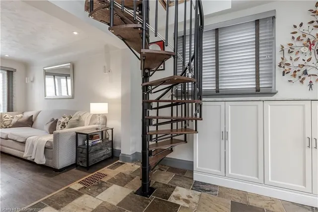 Additional image 24 of 1041 Plains View Ave