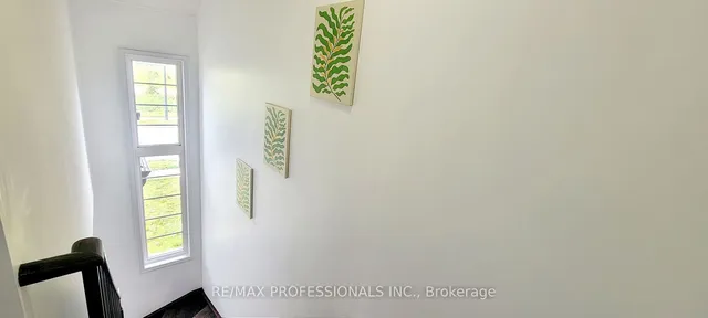 Additional image 16 of 112 Queen Mary Blvd