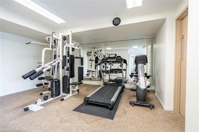 Additional image 35 of 5280 Lakeshore Rd Unit 105