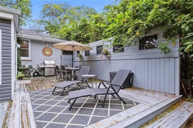 Additional image 7 of 2227 DEYNCOURT Dr