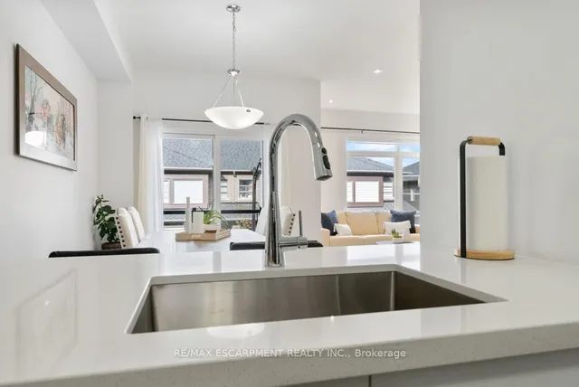 Additional image 13 of 61 Soho St Unit 84