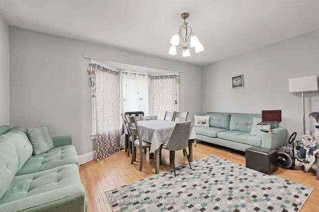 Additional image 17 of 166 Grace St