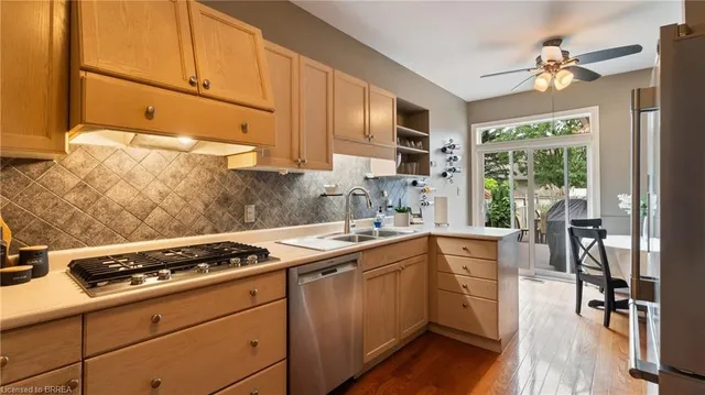 Additional image 22 of 137 Thoroughbred Blvd