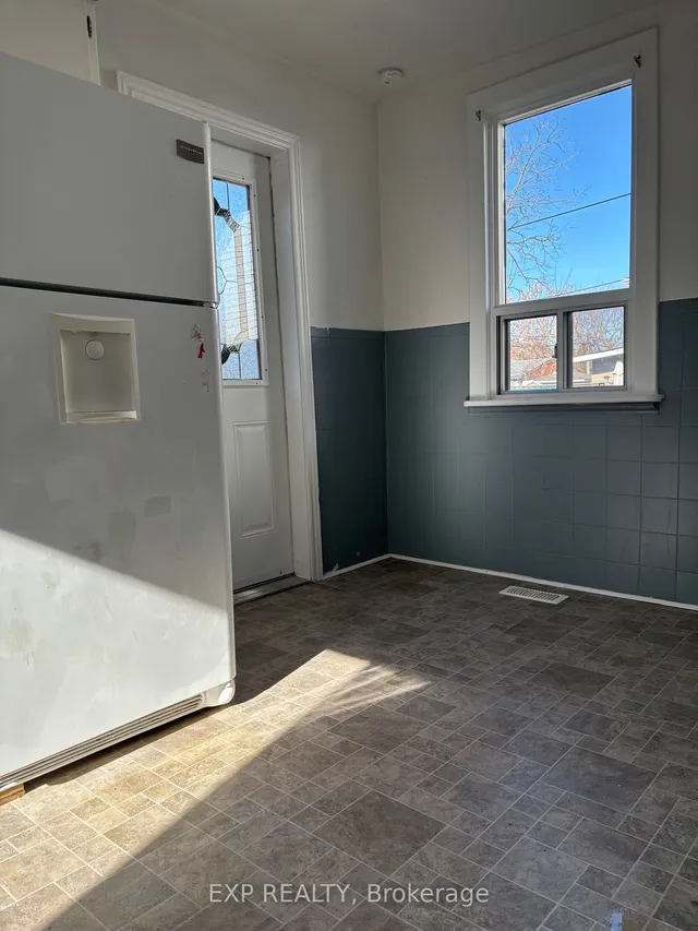 Additional image 7 of 46 Delena Ave