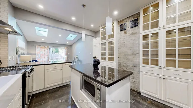 Additional image 16 of 18 Erindale Ave