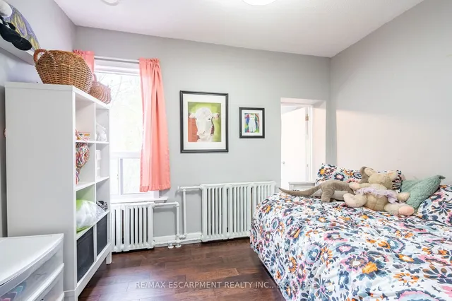 Additional image 14 of 166 Catharine St
