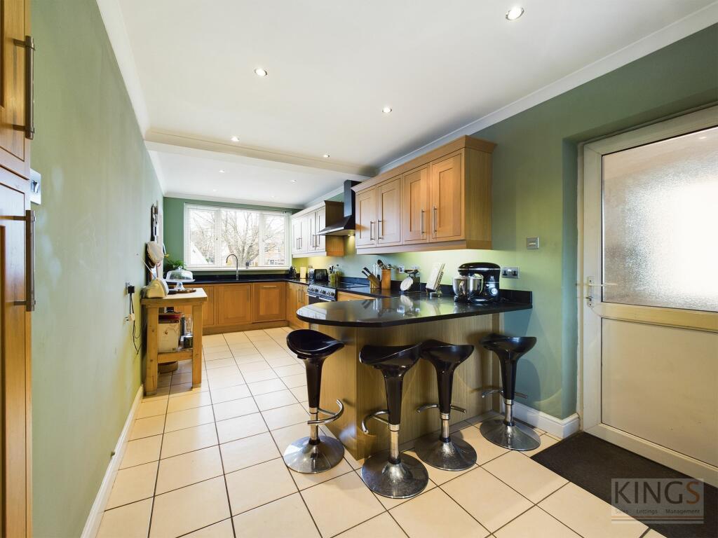 Additional image 9 of Roestock Lane, Colney Heath, AL4