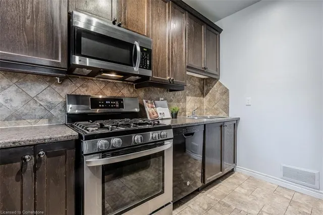 Additional image 21 of 49 Tisdale St