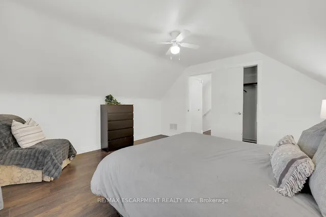 Additional image 19 of 124 EAST 43RD St